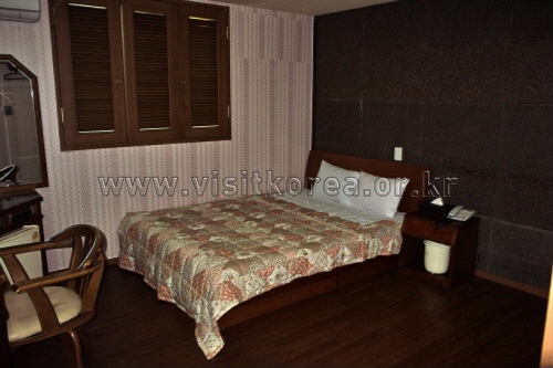 Hotel Lees - Goodstay