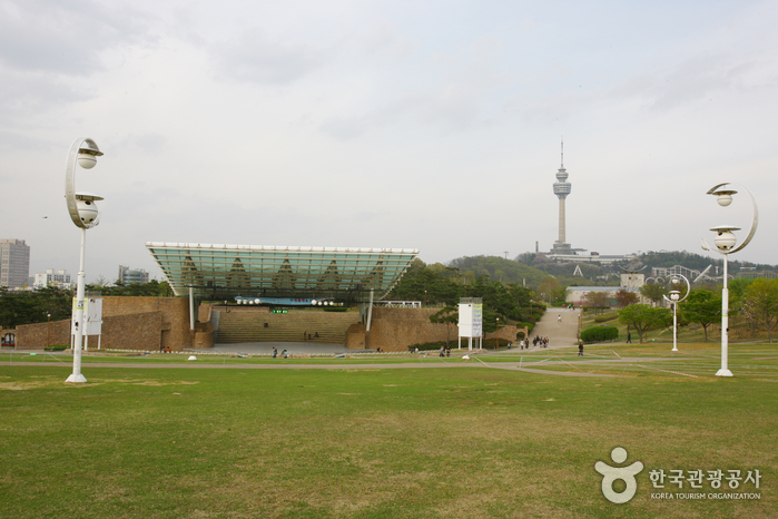 Daegu Kolon Open Air Music Hall (대구 코오롱 야외음악당)