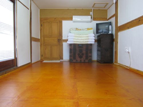 Pungnamheon House (Jeonju Hanok Villagae) (풍남헌-전주한옥마을)