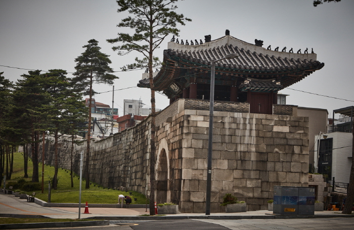 Porte Gwanghuimun (광희문)