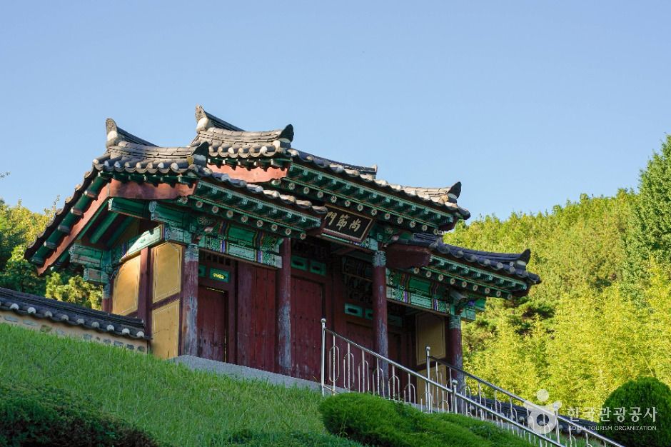 사충단
