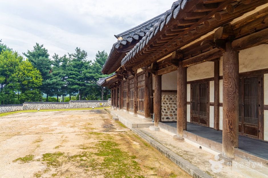 안성 객사 정청