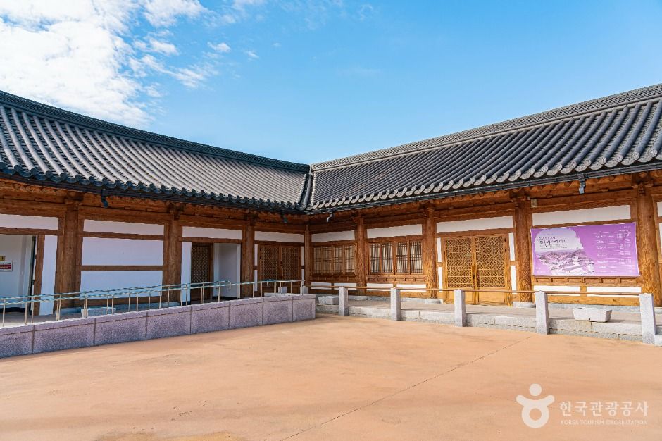 thumbnail-신재효 판소리 공원-1