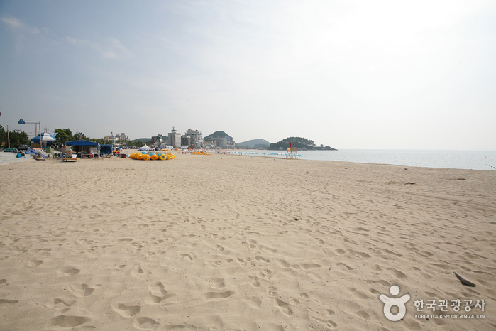 Songjeong Beach (송정해수욕장)