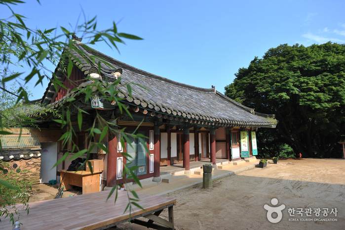 Temple Jeondeungsa à Ganghwa (강화 전등사)2