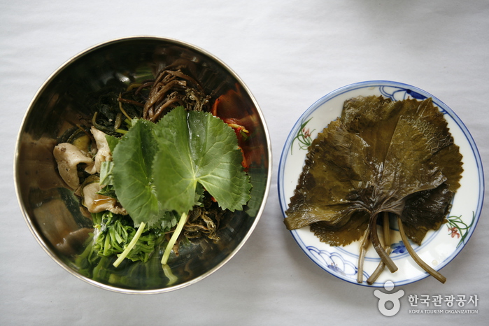 곰취쌈밥과 절임