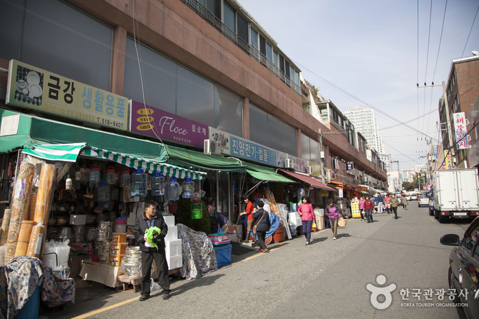 Guseo Osige Market (구서 오시게시장)