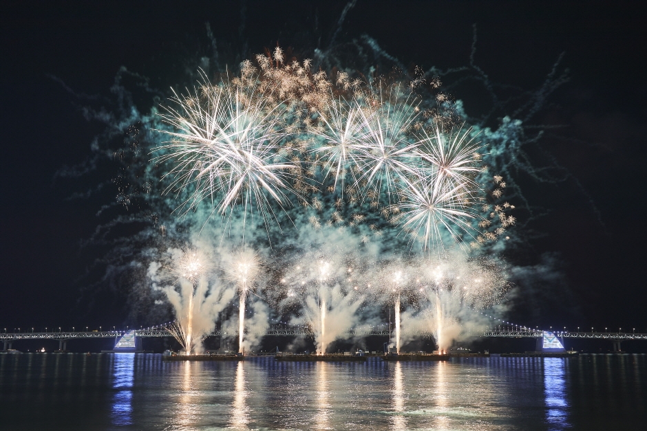 thumbnail-Canceled: Busan Fireworks Festival (부산 불꽃축제)-13