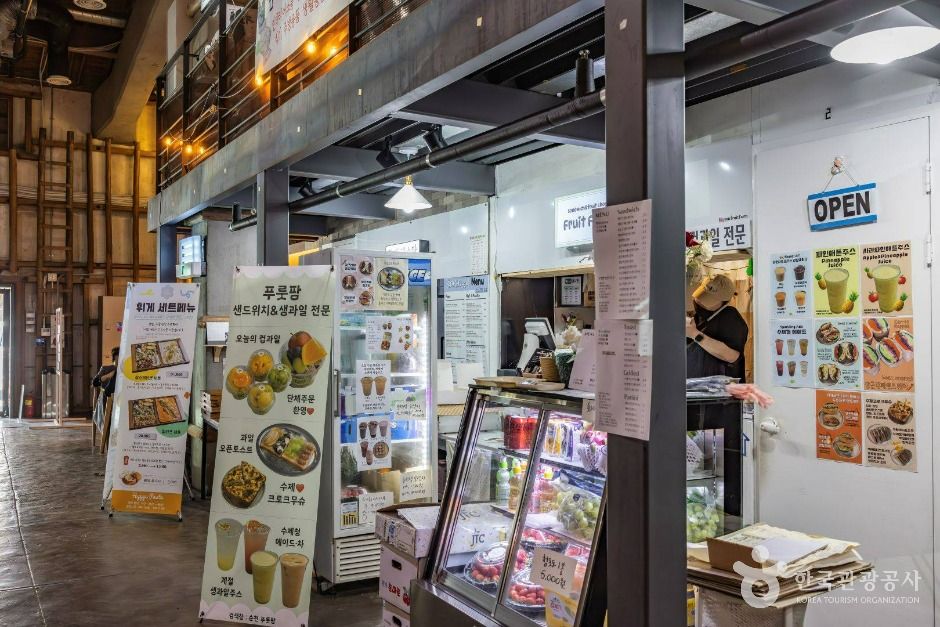 thumbnail-청춘창고-17