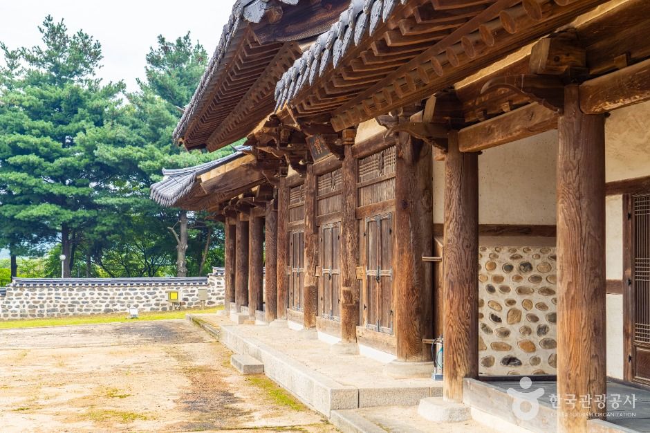 안성 객사 정청