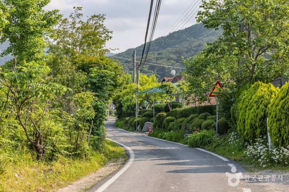 thumbnail-공암마을-15