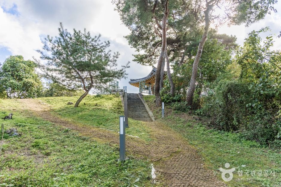 괴산 고산정 및 제월대