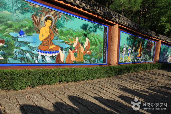 Wawoojongsa Temple (Waujeongsa) (와우정사)