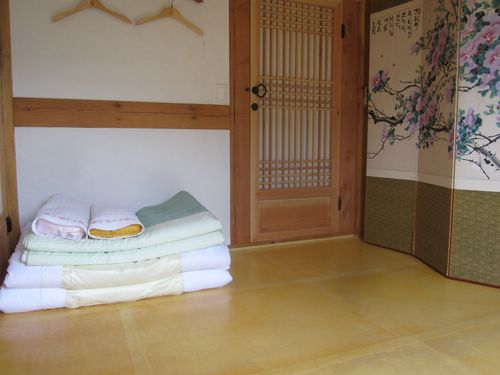 Pungnamheon House (Jeonju Hanok Villagae) (풍남헌-전주한옥마을)