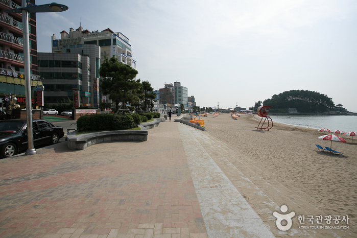 Songjeong Beach (송정해수욕장)