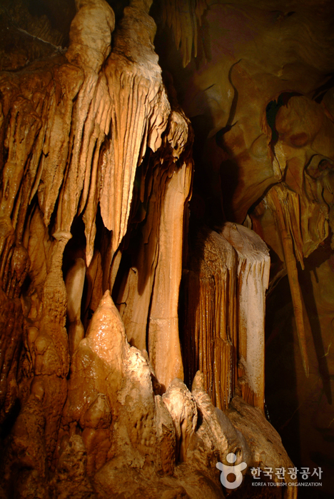 Пещера Косу в Таняне (단양 고수동굴)1