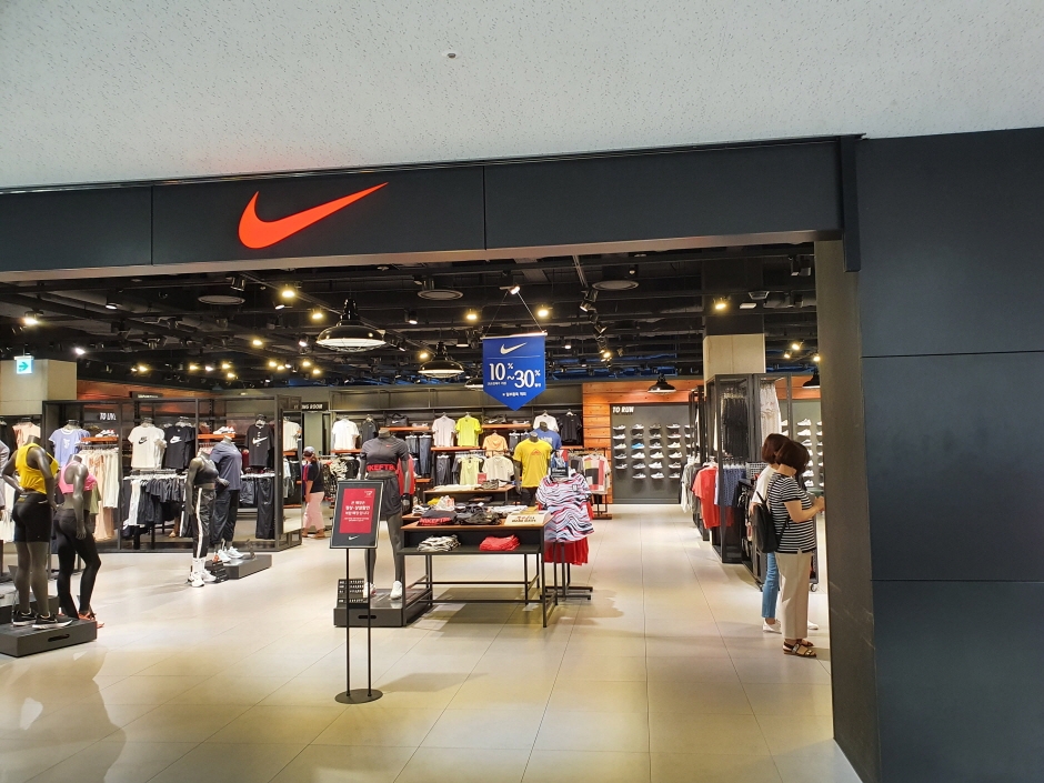 Nike - Lotte Gwangmyeong Branch [Tax Refund Shop] (나이키 롯데광명)