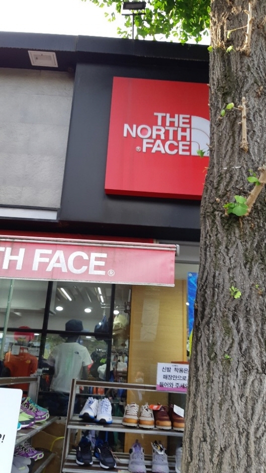[事後免税店] THE NORTH FACE（ザ・ノース・フェイス）・トボンサン（道峰山）店（노스페이스 도봉산점）