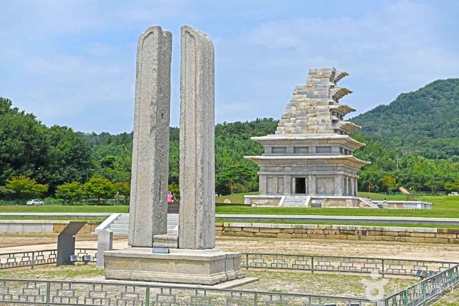 익산 미륵사지 당간지주