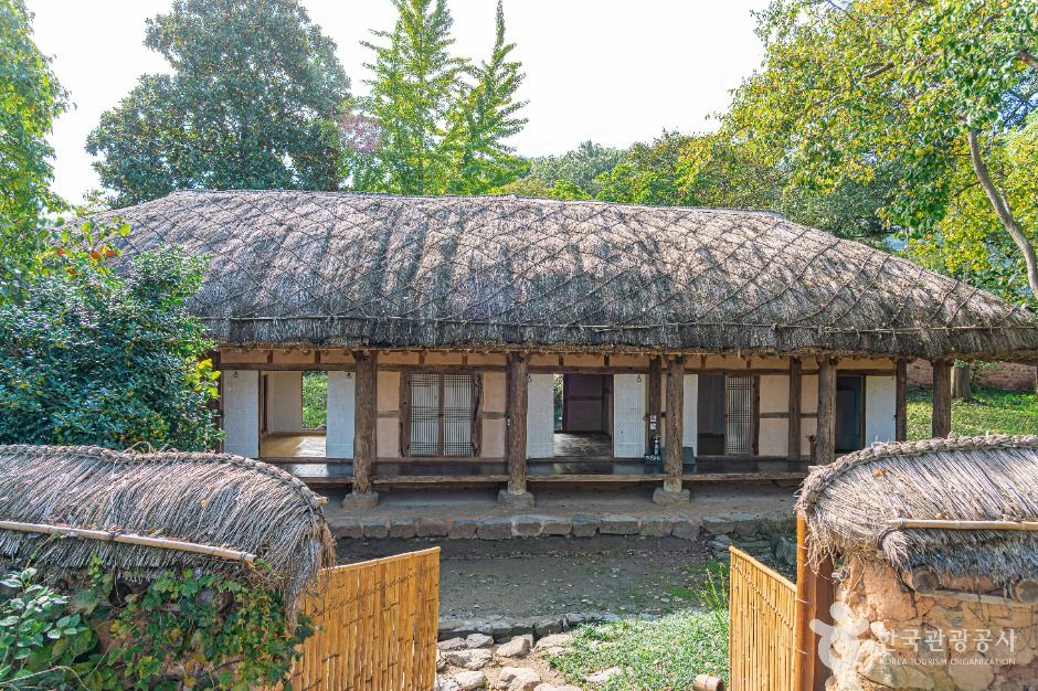 thumbnail-신재효 판소리 공원-3