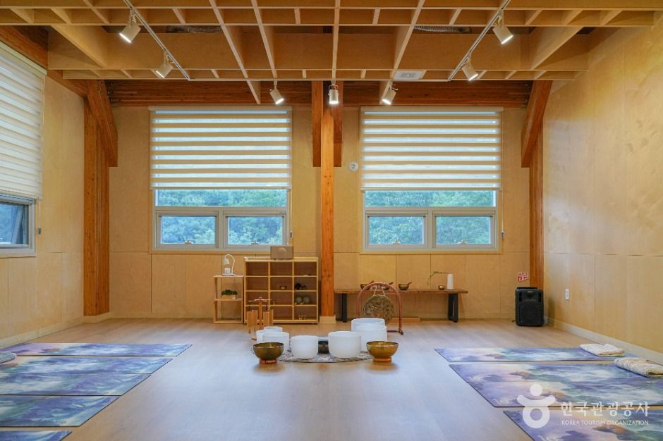 thumbnail-와룡자연휴양림-4