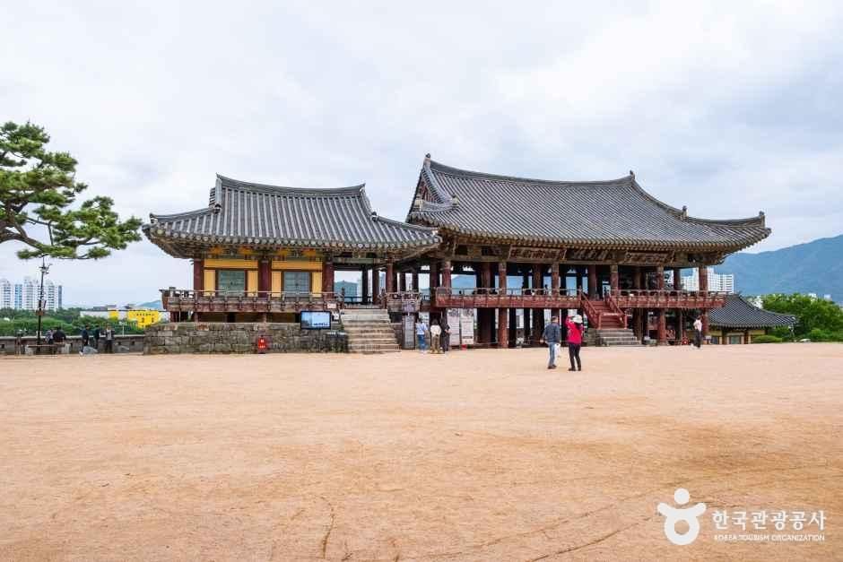 thumbnail-밀양 영남루-16