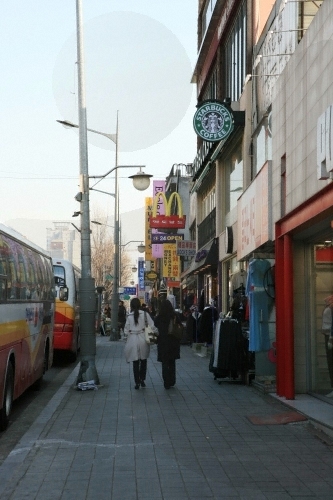 Rue du shopping d'Itaewon (이태원 쇼핑거리)