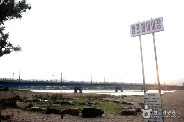Daejin Beach (대진해수욕장)
