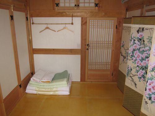 Pungnamheon House (Jeonju Hanok Villagae) (풍남헌-전주한옥마을)