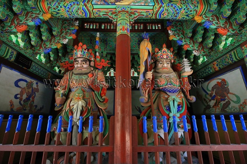 Guryongsa Temple (구룡사)