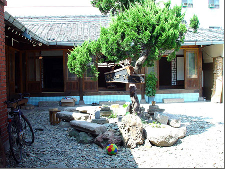 Sillabang (신라방)