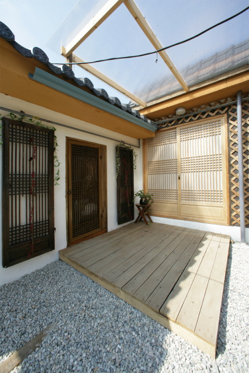 Yeonhui Gallery (연희갤러리)