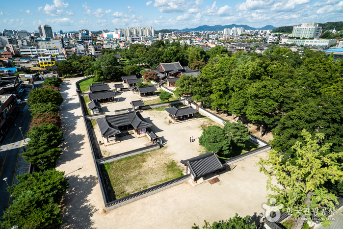 Santuario Gyeonggijeon (경기전)