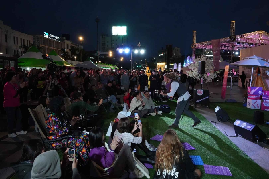 Gwangju Busking World Cup (광주 버스킹 월드컵)