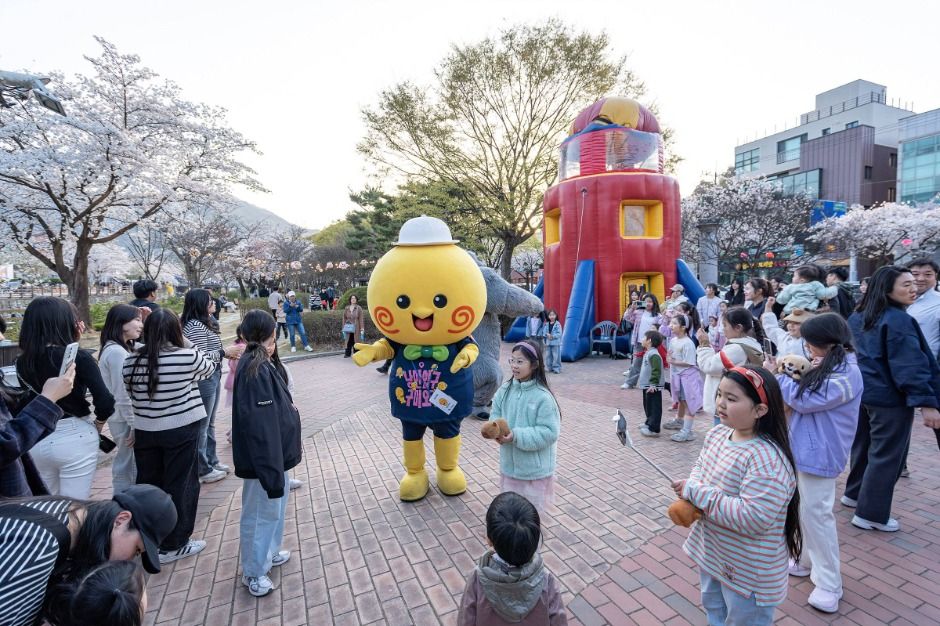 구미 청춘, 금오천 벚꽃 페스티벌