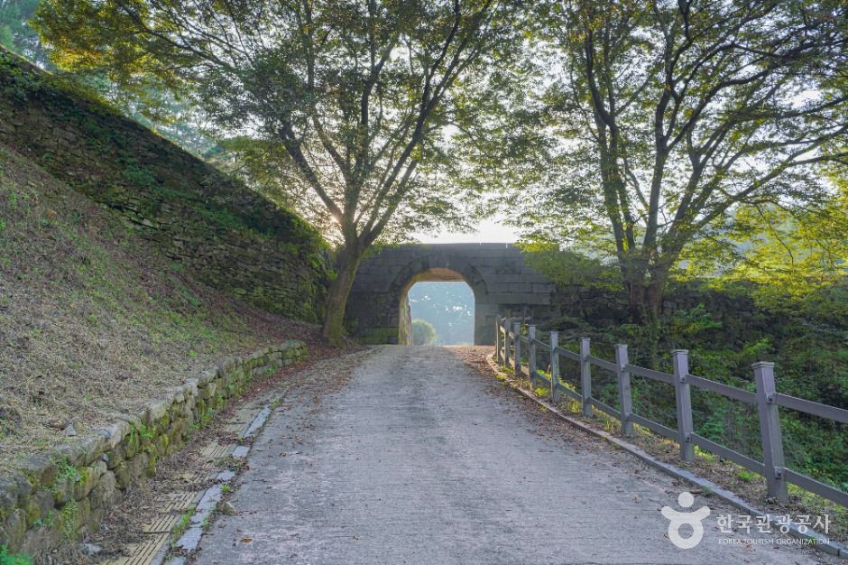 thumbnail-죽주산성-1