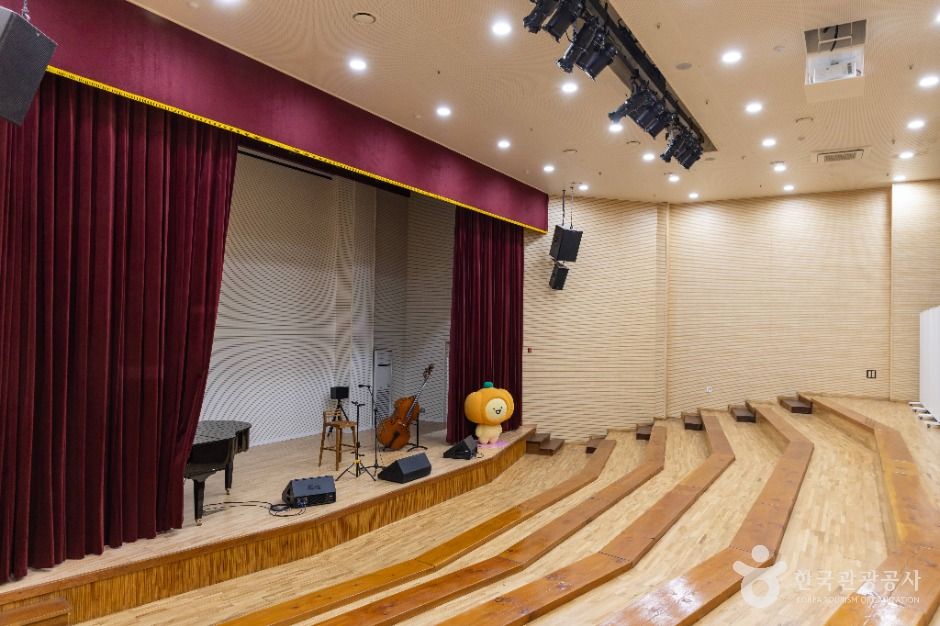 울릉천국 아트센터(울릉천국)