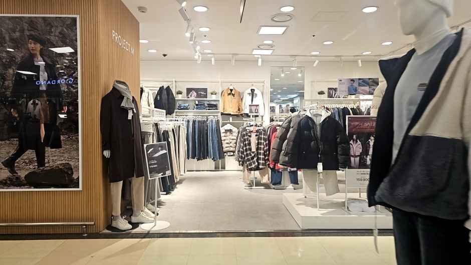 Project M - Newcore Outlet Sanbon Branch [Tax Refund Shop](프로젝트엠 뉴코아아울렛 산본점)