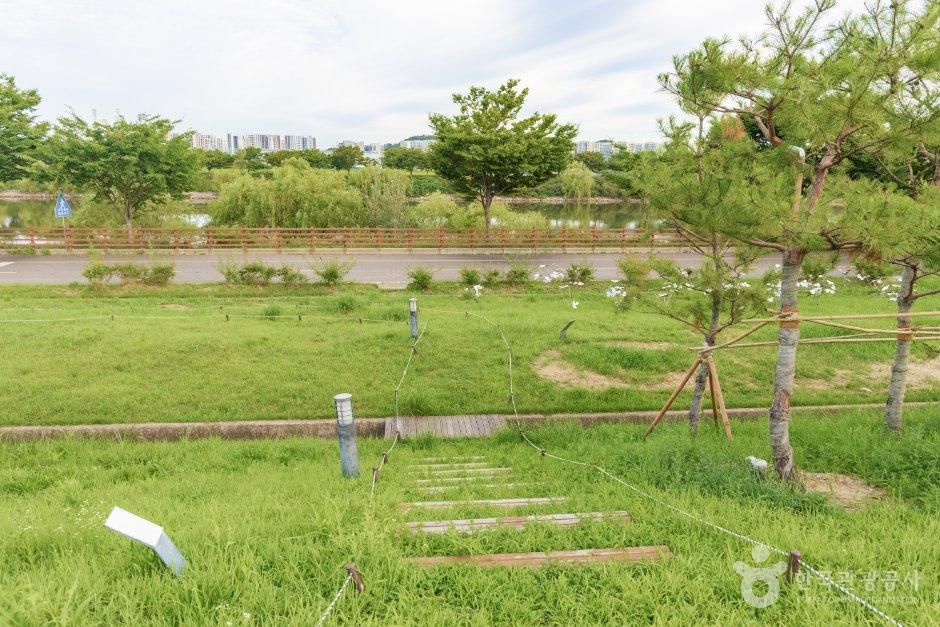 thumbnail-뱃길조각공원-4