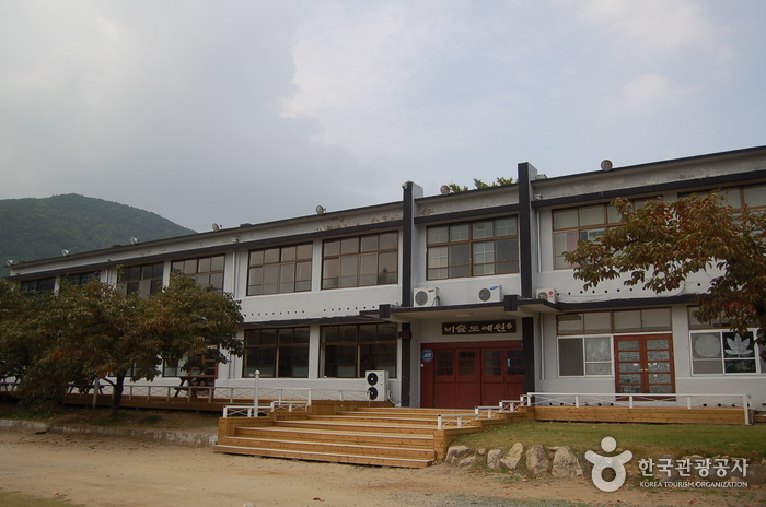 thumbnail-Bisl Pottery Studio (비슬도예원)-0