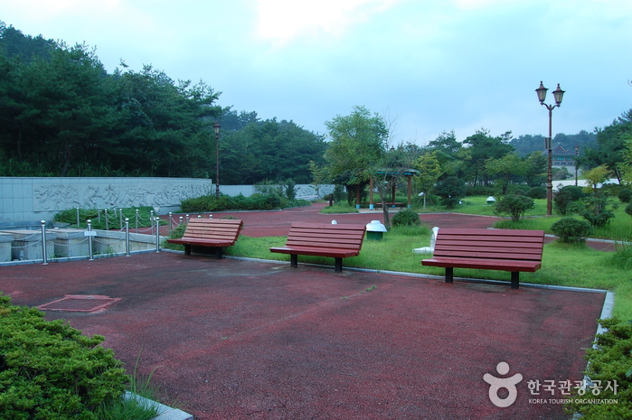 May 18th National Cemetery (국립 5.18 민주묘지)