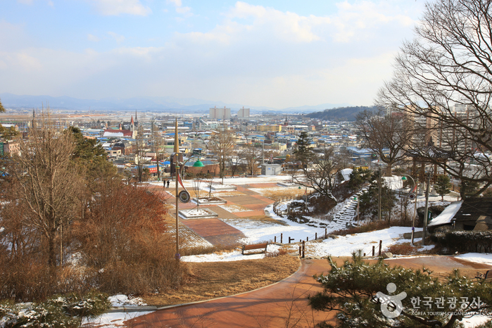 Ganggyeong Oknyeobong Park (강경 옥녀봉)