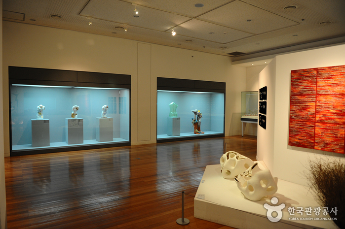 Cerapia (Icheon World Ceramic Center) (이천 세계도자센터-세라피아)