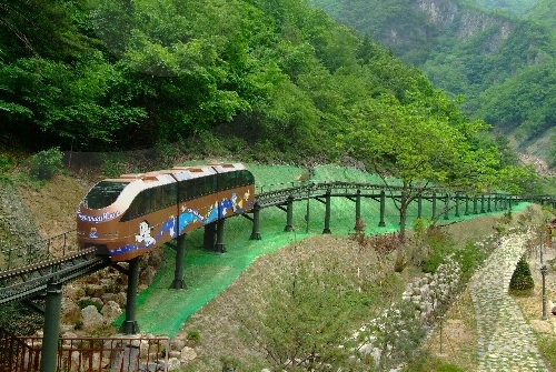 Daegeumgul Cave (대금굴)