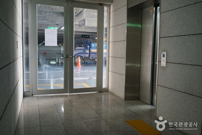 이봉창의사동상6