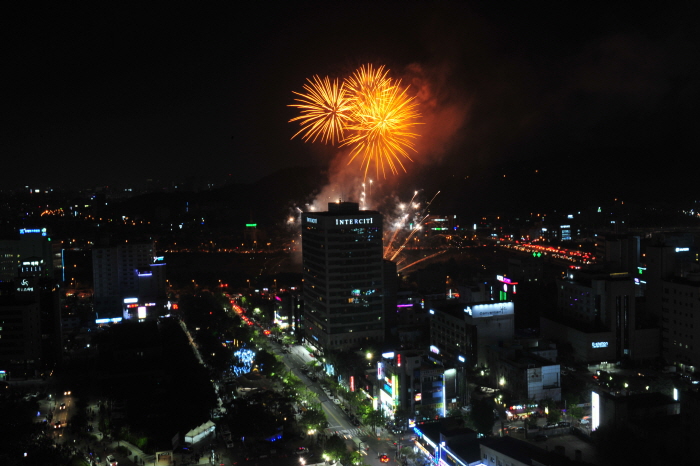 儒城温泉文化祭り（유성온천문화축제）0