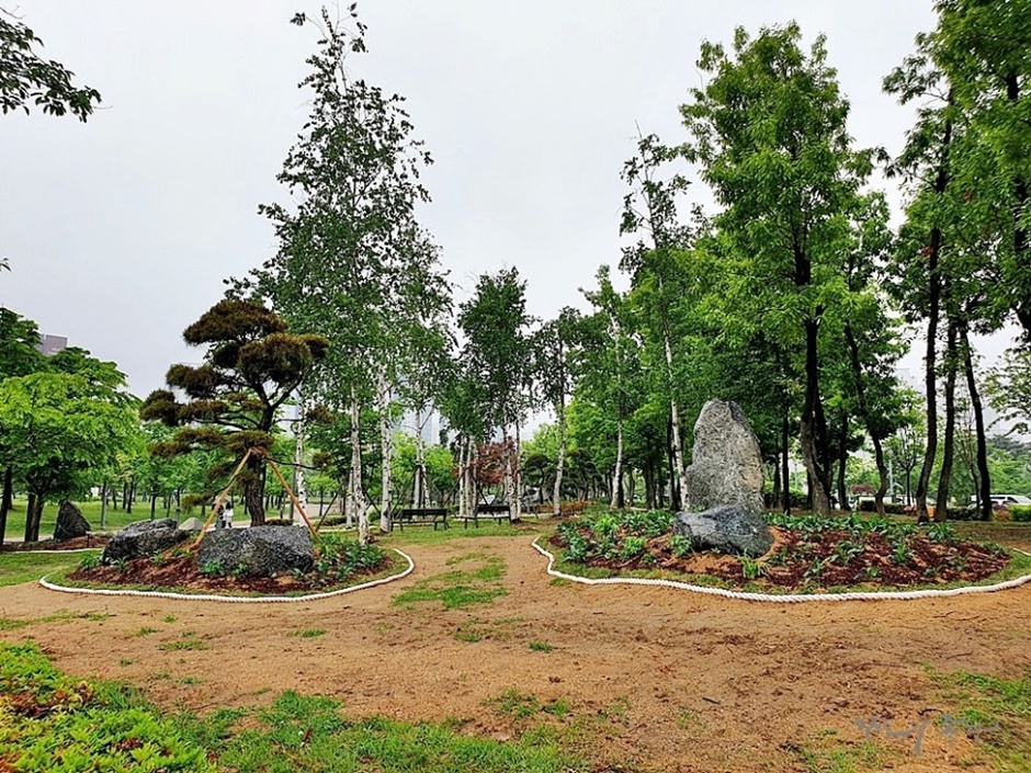Parque Jungang del Río Hangang (한강중앙공원)