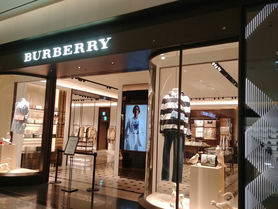 Burberry - Shinsegae Daegu Branch [Tax Refund Shop] (버버리 신세계 대구점)