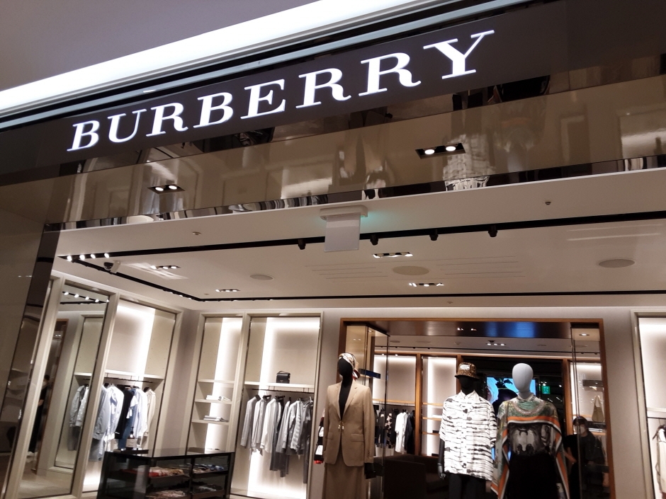 Burberry Rtw - Lotte Busan Branch [Tax Refund Shop] (버버리 롯데 부산 RTW)