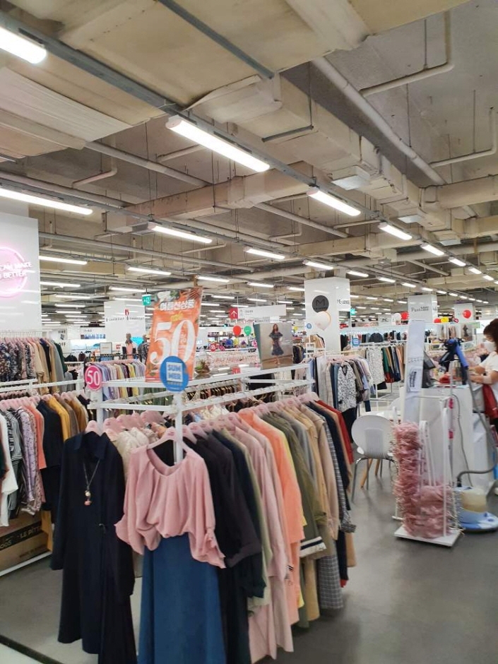 Homeplus Stores - Suncheon Pungdeok Branch [Tax Refund Shop] (홈플러스스토어즈 순천풍덕)